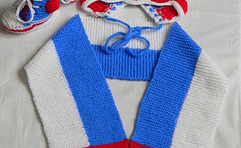 Детский комлпект: шапочка, шарф и пинетки