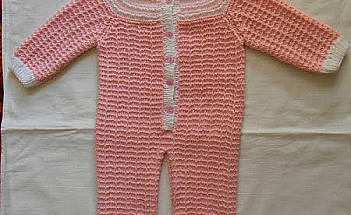 Детский комплект: комбинезон.