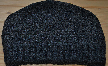 Мужская шапка