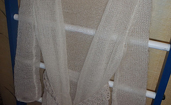 Белый кардиган