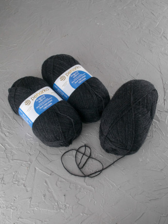 Пряжа Пехорка «Ангорская теплая» - (435 - Антрацит)